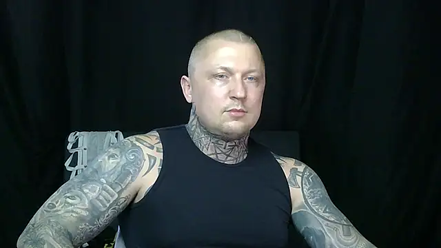Snapshot of devilWithTats chatting on May 7, 2026, 11:02 am devilWithTats online show from May 7, 2026, 11:02 am
