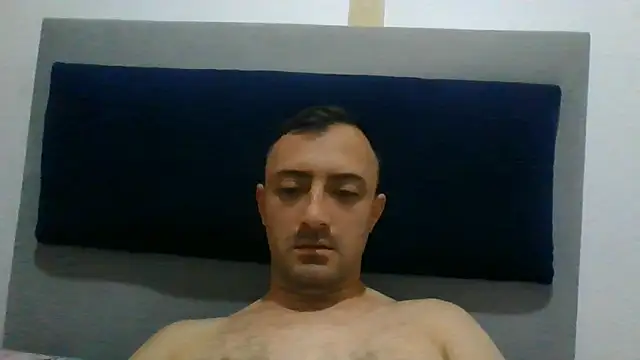 RaphandLey online show from March 10, 2026, 9:52 pm