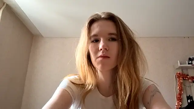 LeomaJee online show from April 3, 2026, 12:33 pm