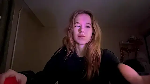 LeomaJee online show from April 5, 2026, 6:14 pm