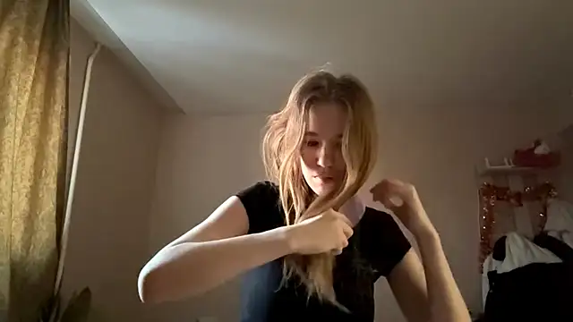 LeomaJee online show from March 23, 2026, 2:06 pm