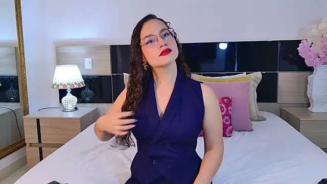 EmmaRicco online show from April 29, 2026, 7:31 pm