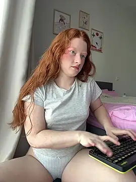 Snapshot of gingerlatte chatting on May 12, 2026, 9:04 am gingerlatte online show from May 12, 2026, 9:04 am