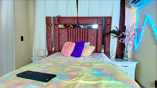 Snapshot of Lia_Fox1 chatting on March 2, 2026, 1:07 pm Lia Fox1 online show from March 2, 2026, 1:07 pm