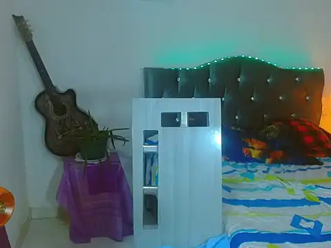  Santi2 online show from April 11, 2026, 11:08 pm