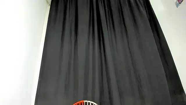 lillyoconnell online show from April 9, 2026, 2:56 pm