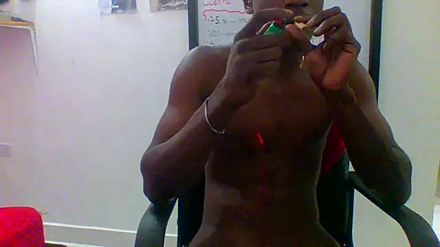 Snapshot of charles_king chatting on May 6, 2026, 7:40 pm charles king online show from May 6, 2026, 7:40 pm