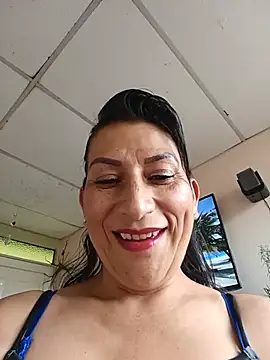 Snapshot of Lucia_Rios chatting on July 14, 2026, 10:49 pm Lucia Rios online show from July 14, 2026, 10:49 pm