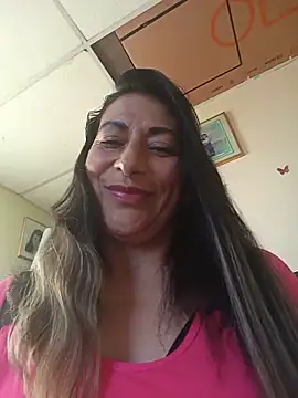 Snapshot of Lucia_Rios chatting on June 29, 2026, 10:42 pm Lucia Rios online show from June 29, 2026, 10:42 pm