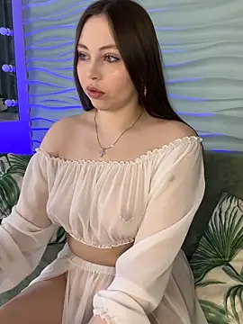  CarlaDoll online show from April 19, 2026, 6:25 am