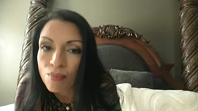 Snapshot of AllOiledUp chatting on April 30, 2026, 3:30 pm AllOiledUp online show from April 30, 2026, 3:30 pm
