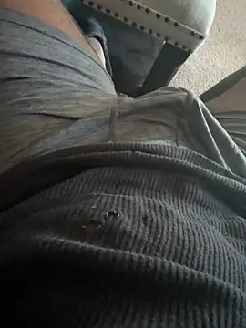 Snapshot of teasy01 chatting on March 1, 2026, 7:47 pm teasy01 online show from March 1, 2026, 7:47 pm