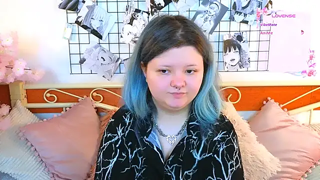 Snapshot of Lunaar_ chatting on May 19, 2026, 5:58 am Lunaar online show from May 19, 2026, 5:58 am