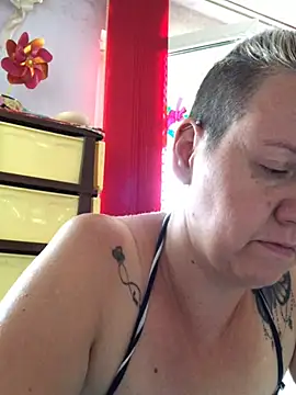 SofiaAmour online show from August 4, 2026, 11:59 am