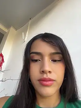 Mia-villalobos online show from June 2, 2026, 12:05 pm