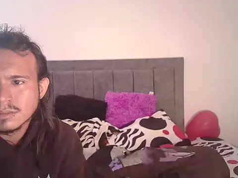 JadeYJacob online show from March 18, 2026, 6:20 pm