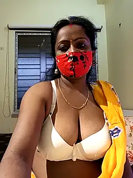 misti-boudii online show from May 2, 2026, 11:21 pm