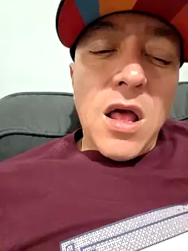 DoggiiDick online show from April 3, 2026, 10:05 pm