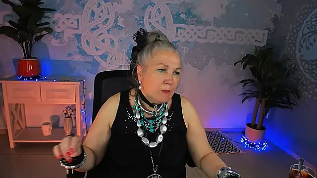LilaMaharani online show from May 6, 2026, 1:48 pm