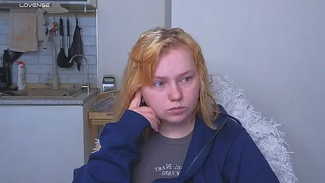 Snapshot of soft_focus chatting on June 8, 2026, 4:46 am soft focus online show from June 8, 2026, 4:46 am