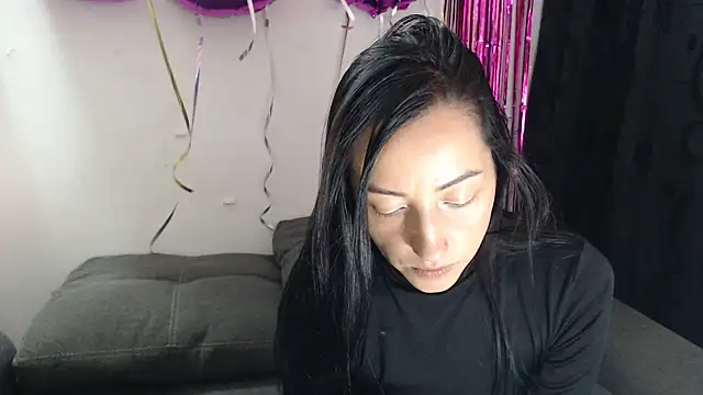Snapshot of Meeegan_lov chatting on July 26, 2026, 4:30 am Meeegan lov online show from July 26, 2026, 4:30 am