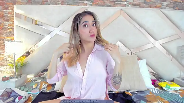 lucy davies online show from May 31, 2026, 11:49 am