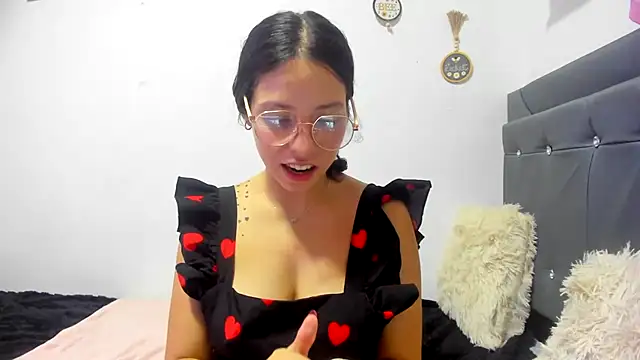 Miranda-cambell online show from July 14, 2026, 11:33 pm