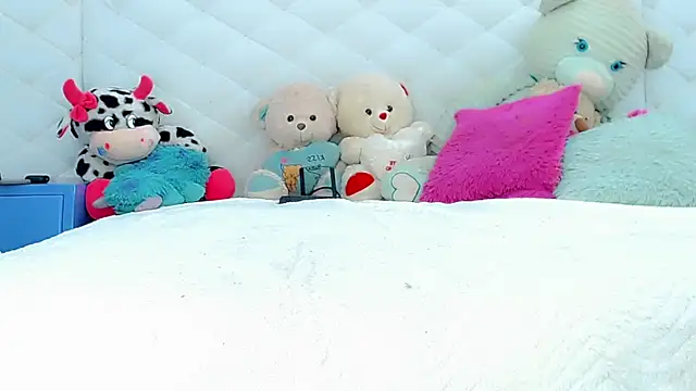 catriona queen16 online show from March 30, 2026, 4:36 am