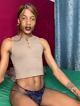Snapshot of Kinky-Nicky04 chatting on July 15, 2026, 12:39 am Kinky-Nicky04 online show from July 15, 2026, 12:39 am