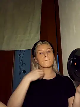 Glowing Jessica online show from March 1, 2026, 1:11 pm