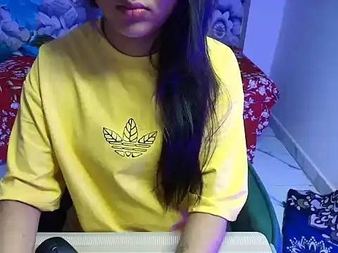 Snapshot of its-samyara chatting on July 3, 2026, 3:29 pm its-samyara online show from July 3, 2026, 3:29 pm