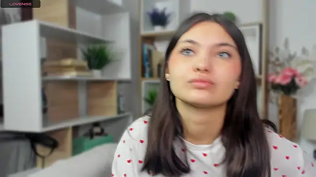 MirthaBolduan online show from March 7, 2026, 8:10 am