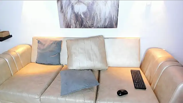 Partyhot cum online show from June 4, 2026, 3:11 am