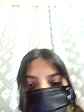 blacky bby online show from July 15, 2026, 5:42 pm