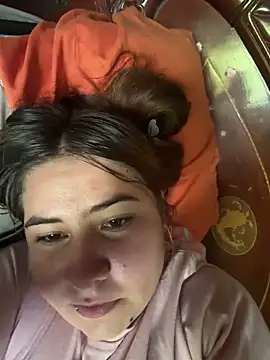 Zoe Luxxe  online show from May 10, 2026, 9:38 pm