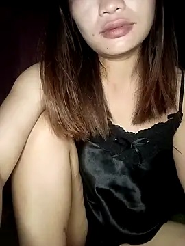 Snapshot of -Tristina- chatting on May 17, 2026, 6:41 pm -Tristina- online show from May 17, 2026, 6:41 pm