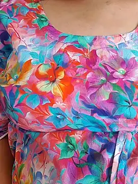 Snapshot of mitu_Queen chatting on March 3, 2026, 6:53 am mitu Queen online show from March 3, 2026, 6:53 am