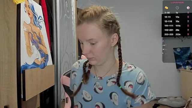 Mary Blu online show from October 6, 2025, 8:59 am