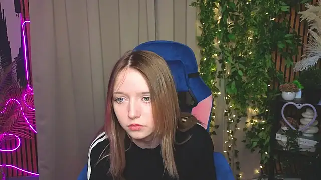 Snapshot of JillHolland chatting on March 19, 2026, 5:13 pm JillHolland online show from March 19, 2026, 5:13 pm