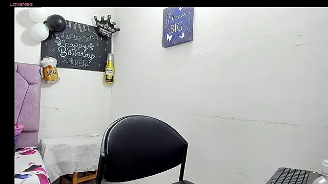 saraladys online show from May 9, 2026, 2:26 am