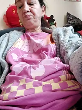 anayss17 online show from March 24, 2026, 6:57 am