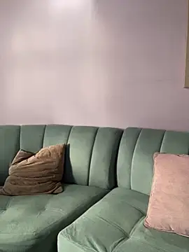 Im Luuu online show from April 1, 2026, 1:23 pm