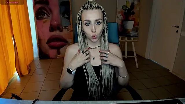 MonicaRiley online show from June 14, 2026, 11:33 am