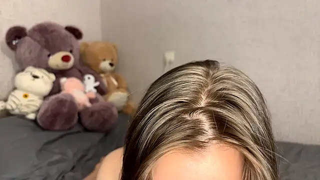 YangReifer online show from April 22, 2026, 8:37 pm