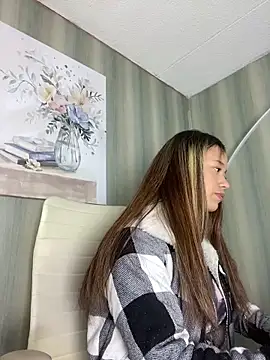 Baby Pink Love online show from March 18, 2026, 6:31 pm