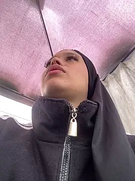 Baby Pink Love online show from March 23, 2026, 5:35 pm