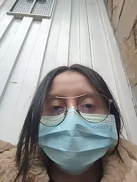 Naomimolie online show from March 23, 2026, 11:10 am