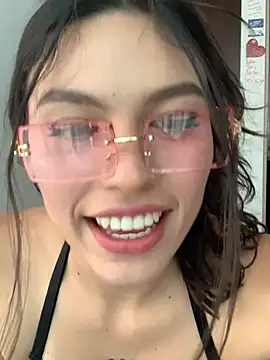 SweetCherry   online show from March 30, 2026, 7:48 pm