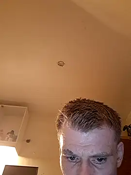 AWolf92 online show from April 13, 2026, 7:40 pm