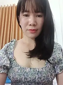 Bondgirl 9 online show from June 30, 2026, 11:32 am